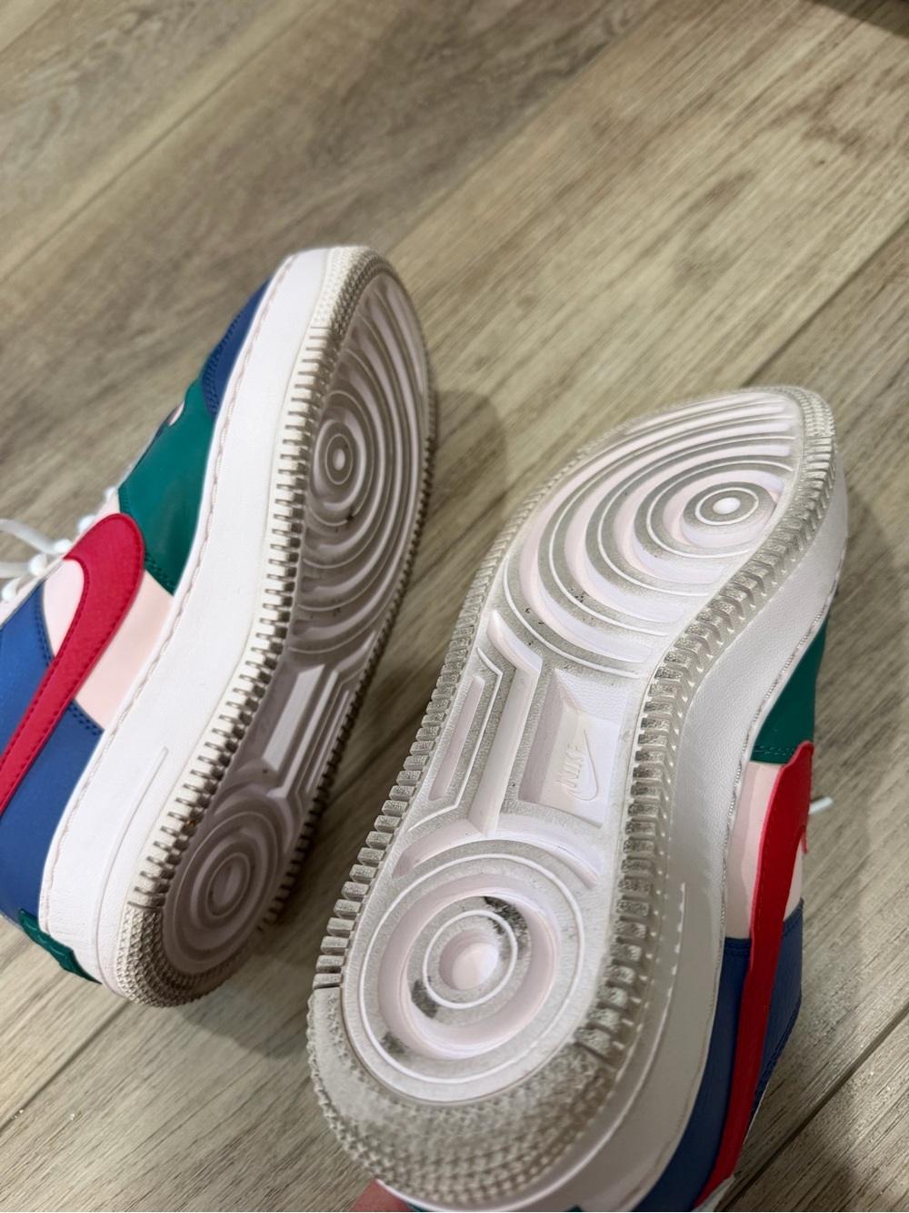 Nike Air Force 1 - Picture 4 of 4